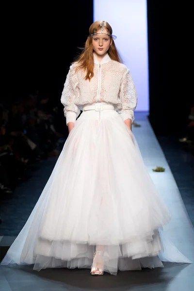 Look 37